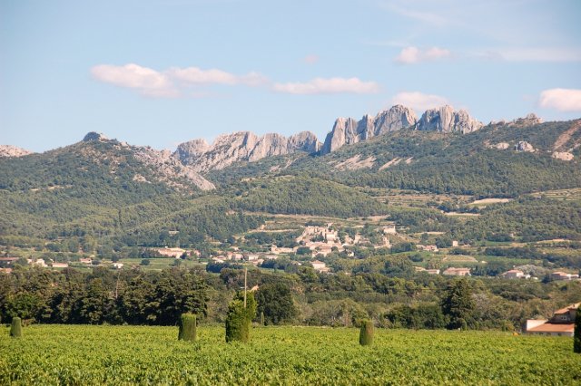 Views of the Dentelles de Montmirail mountains in Provence