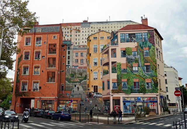 Mur des Canuts (the 'Silkworkers' Wall) urban fresco in Lyon