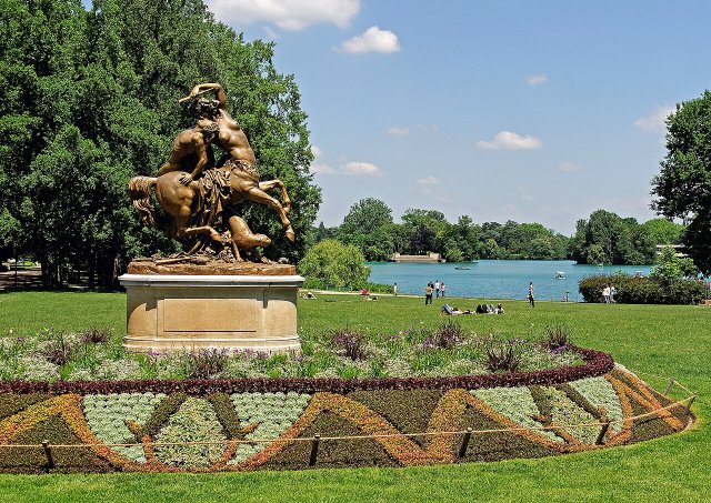 A view of the lake at the Parc de la Tête d’Or in Lyon