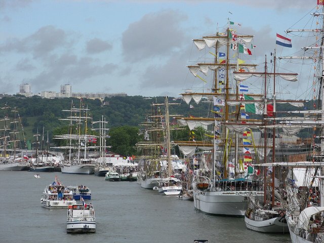 Ships along the River Seine during the Rouen Armada