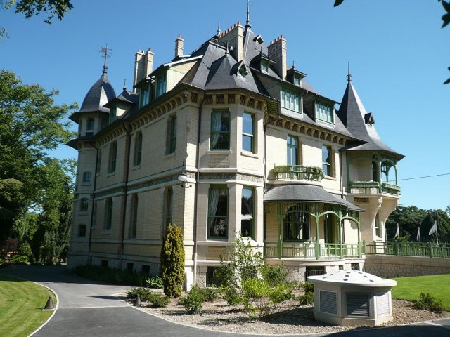 Villa Demoiselle