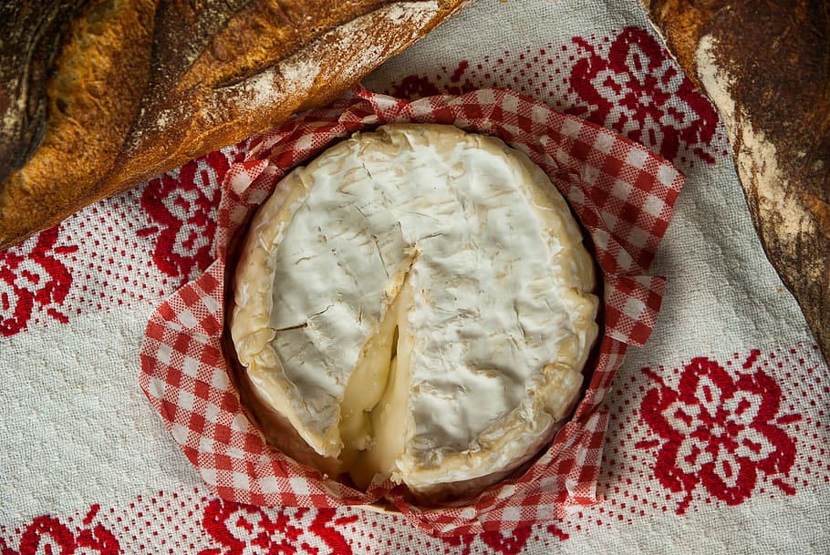 Baked Camembert In A Box Recipe | France Just For You